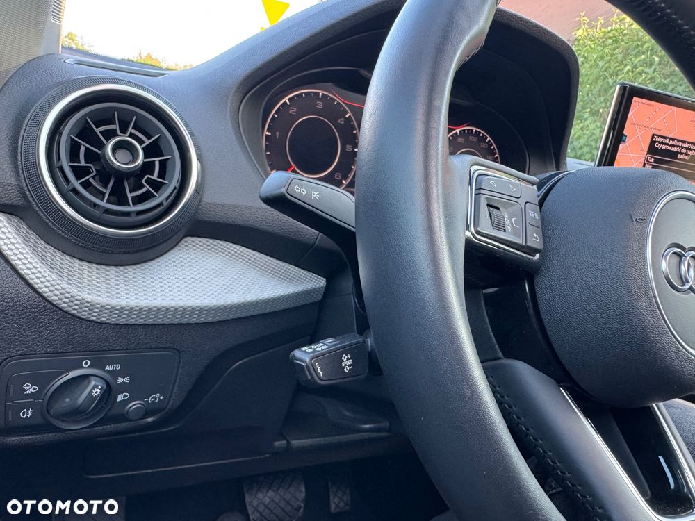 Audi Q2 30 TDI S tronic sport - 30