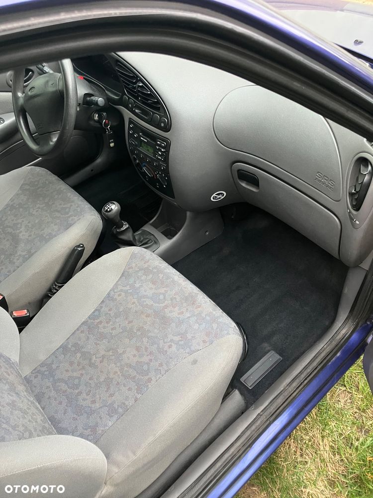 Ford Fiesta - 9