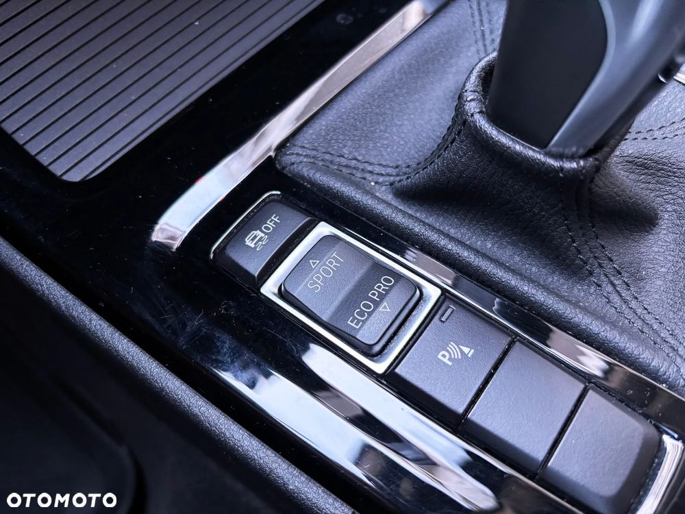 BMW X1 sDrive18i GPF xLine - 22