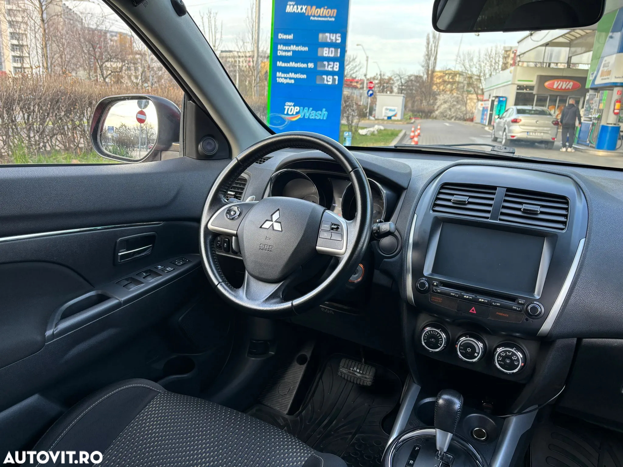 Mitsubishi ASX - 8