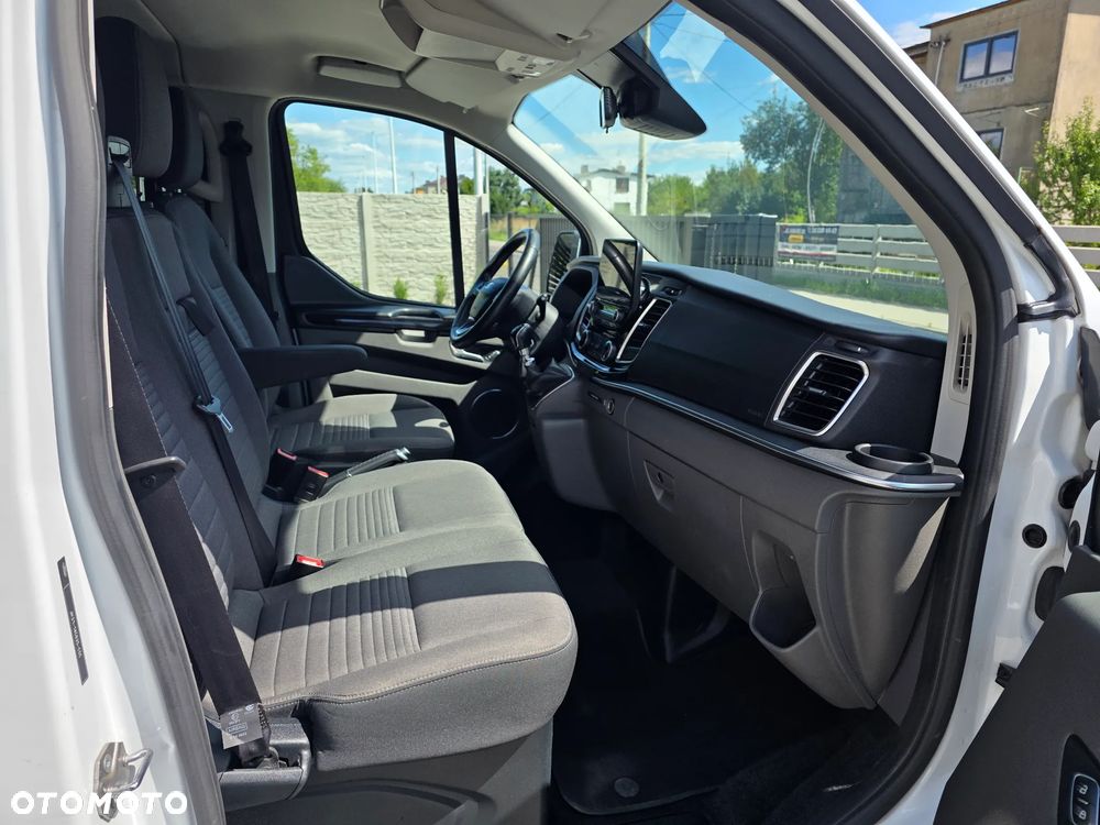 Ford Tourneo Custom 2.0 TDCi L2 Titanium - 9