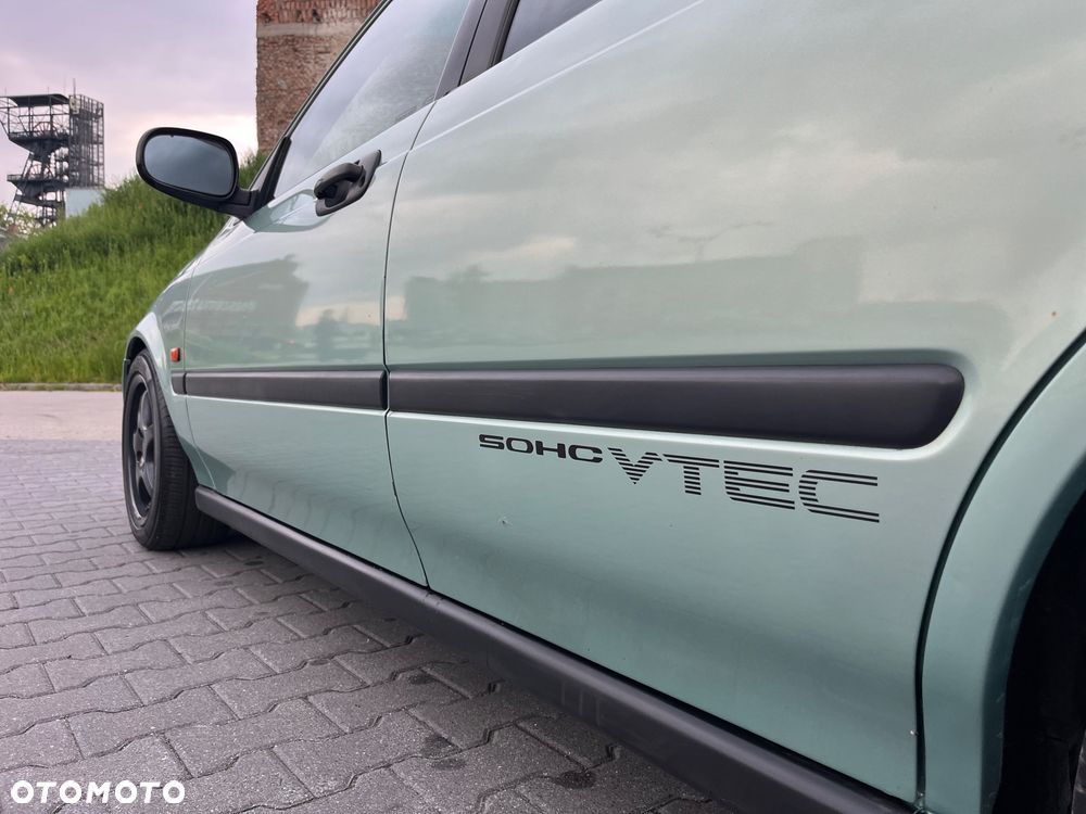 Honda Civic 1.5i VTEC - 27