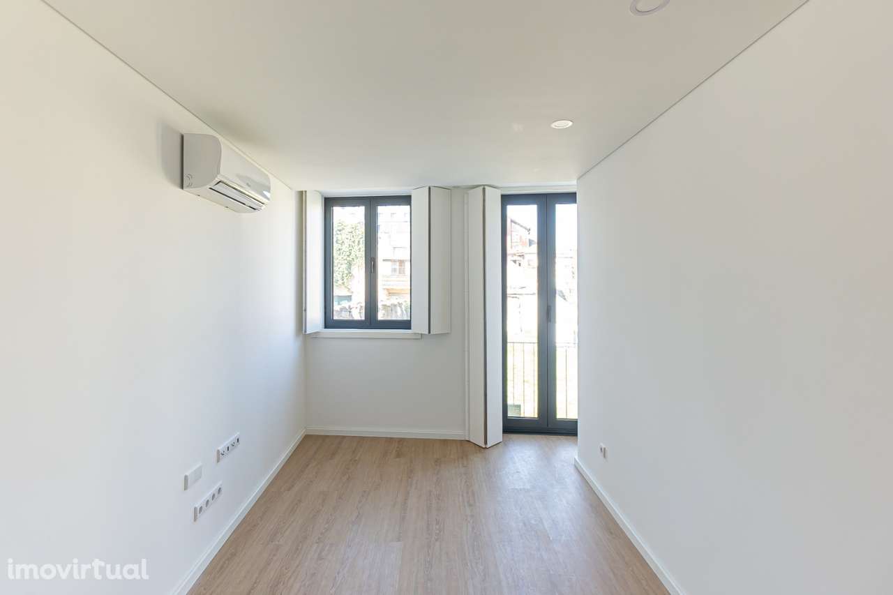 T1 recente no Bonfim , Equipado , 49 m², Excelente Localização - Grande imagem: 4/19