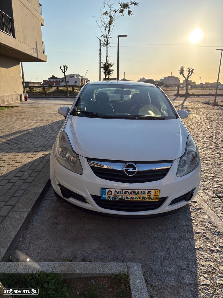 Opel Corsa 1.3 CDTI Enjoy EcoFLEX - 1