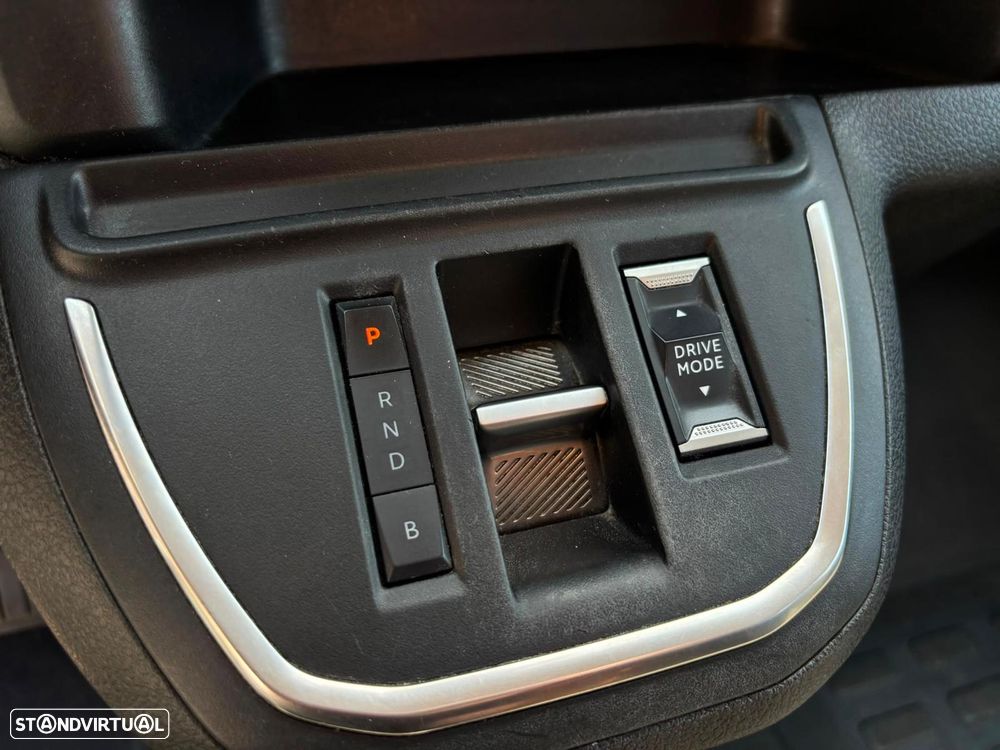 Peugeot e-Traveller 75 kWh Long — fotografia 12