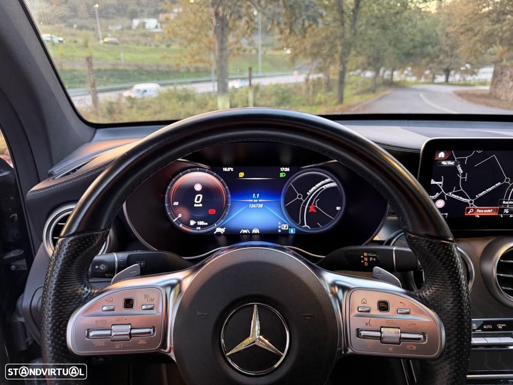 Mercedes-Benz GLC 220 d 4Matic 9G-TRONIC AMG Line Plus - 23