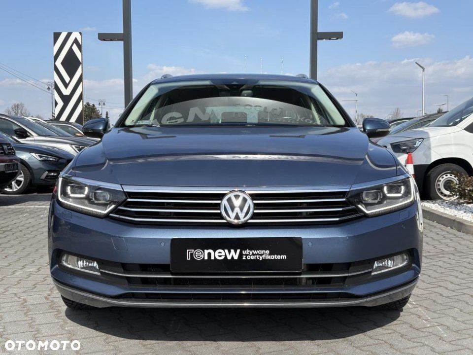 Volkswagen Passat - 15