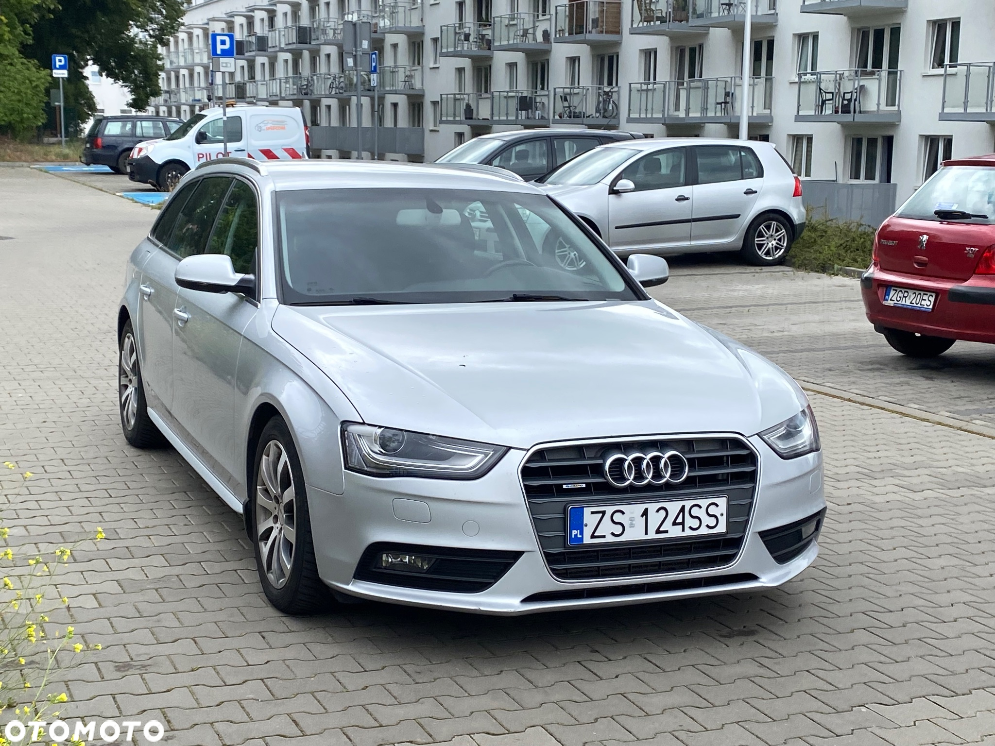Audi A4 Avant 2.0 TDI DPF quattro S tronic Ambiente - 6
