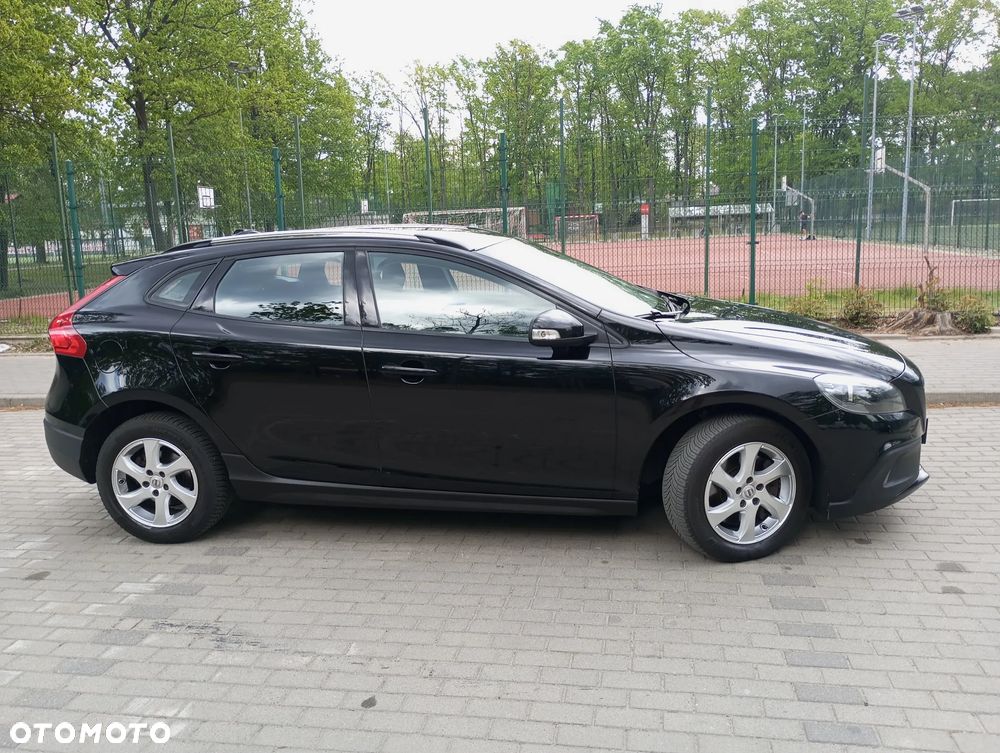 Volvo V40 Cross Country D2 Momentum - 14