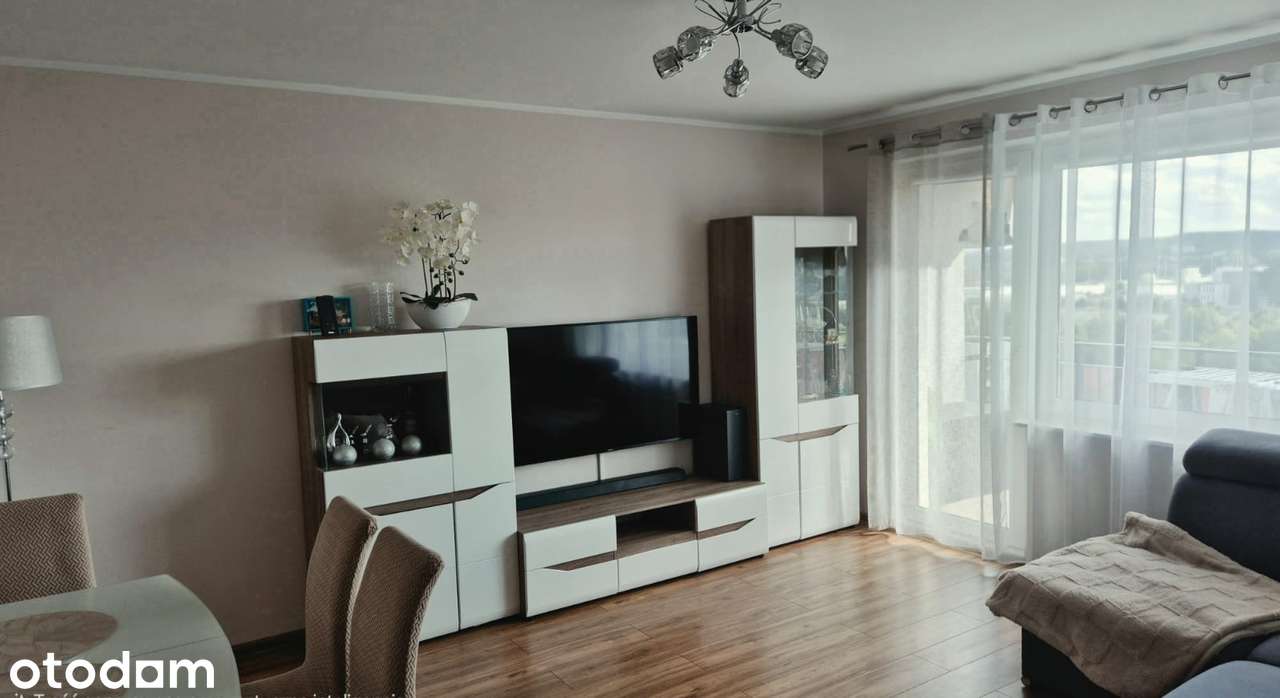 Słoneczne i funkcjonalne mieszkanie z panoramicznym widokiem na Gdynię