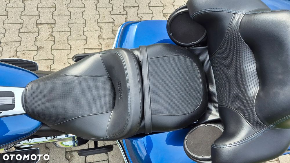 Harley-Davidson FLH Electra Glide - 17