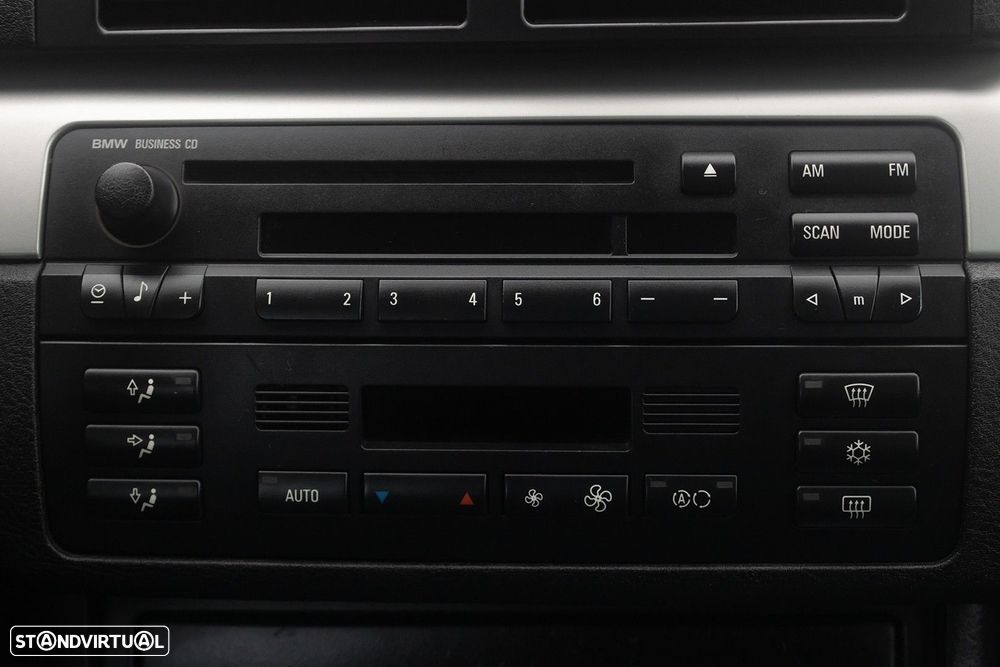 BMW 320 d Touring - 10