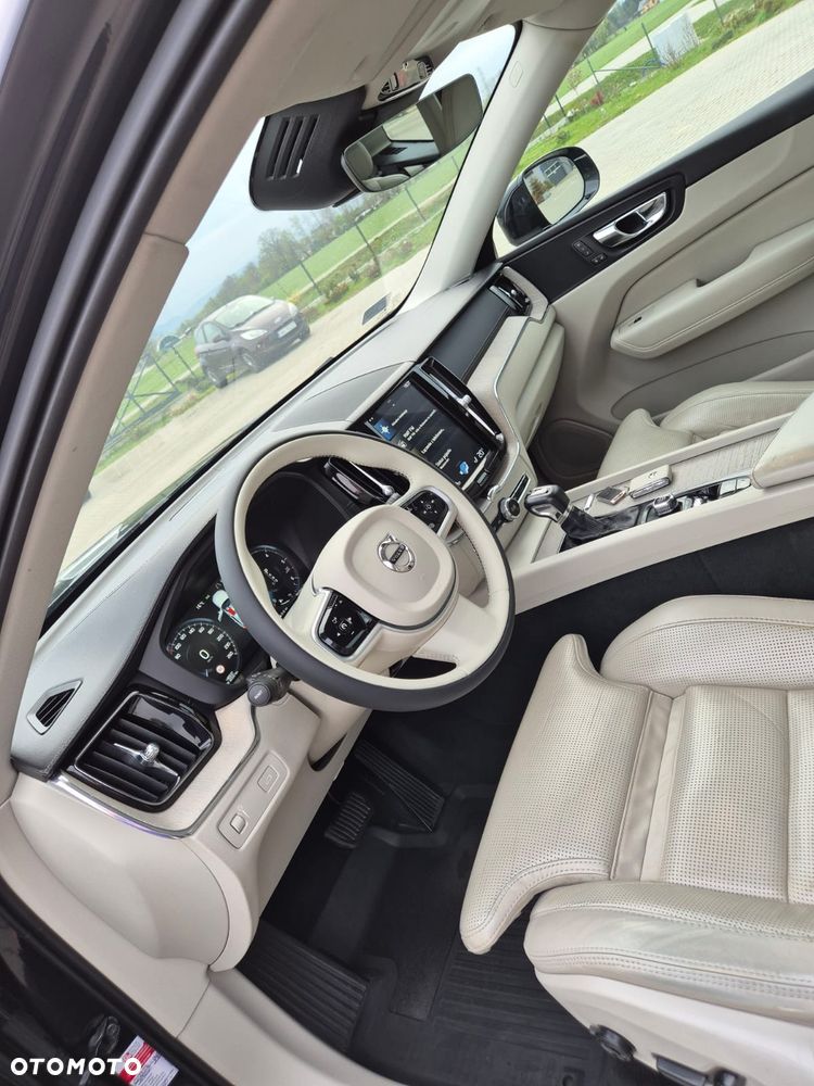 Volvo XC 60 D5 AWD Inscription - 3