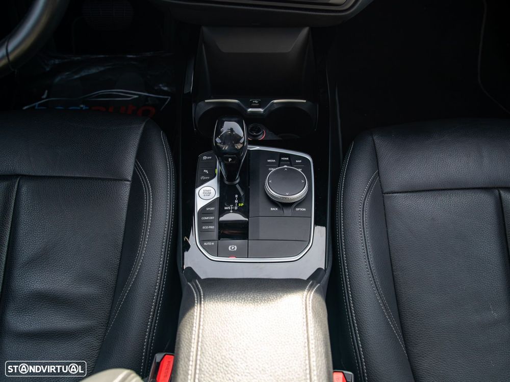 BMW 116 d Pack M Auto - 31