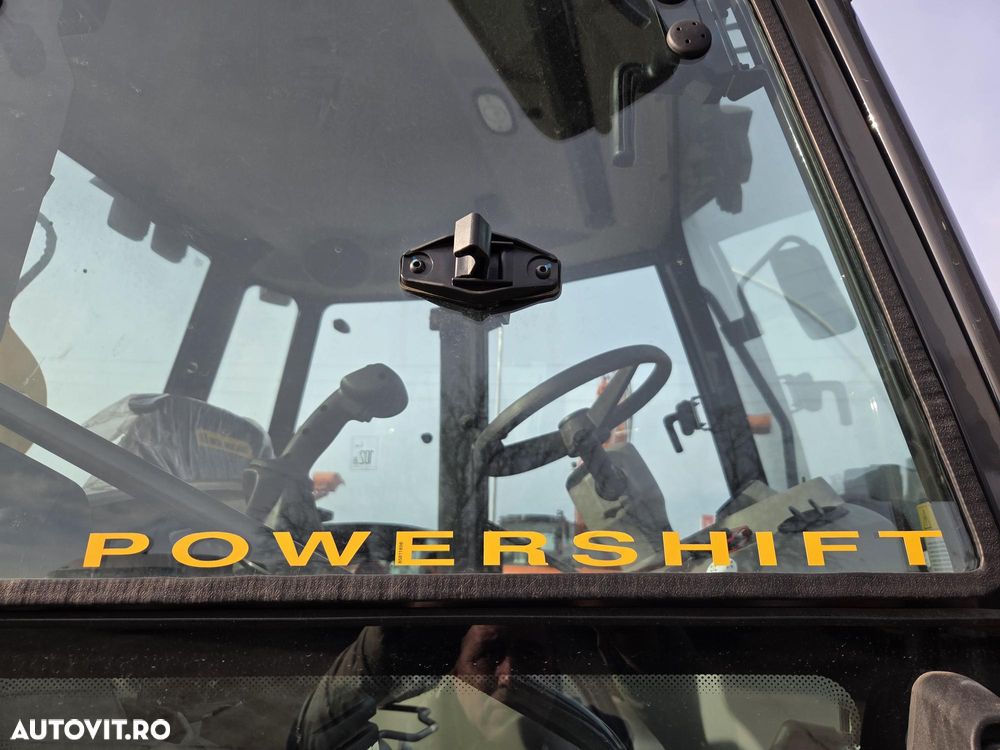 New Holland ROTI EGALE, 89kW-120CP, BRAT extensibil adanc sapare 6m, Powershift, cupa mulfufntionala 4x1 cu FURCI, Anvelope Michelin, Aer conditionat, Cutie automata, Radio, Certificat CE, garantie 1 an, posibilitate leasing 4 ani, PROMOTIE 86.900 EUR+Tva - 13