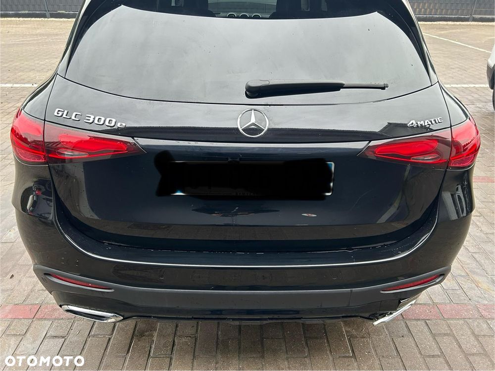Mercedes-Benz GLC - 27