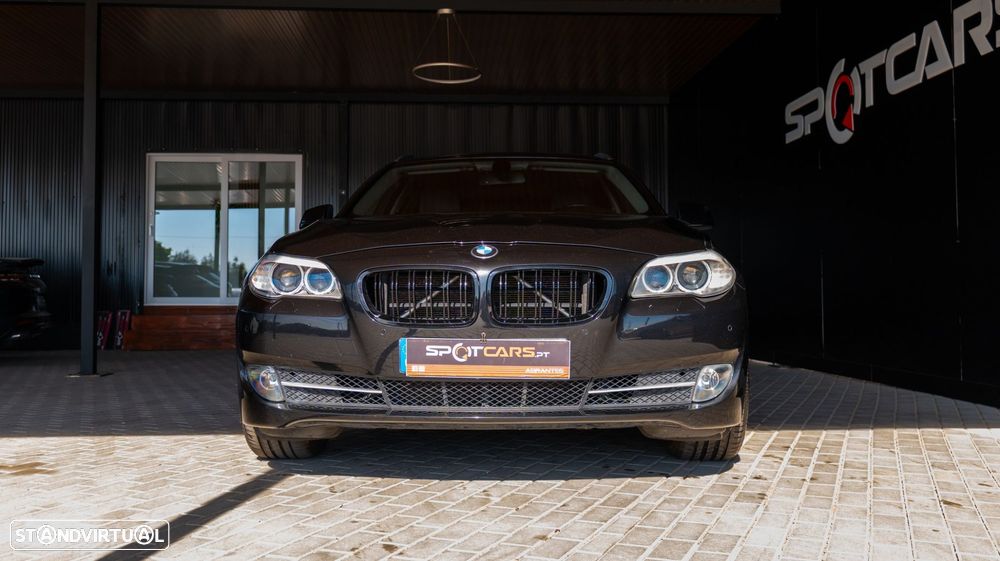 BMW 520 d Exclusive Auto 129g - 2