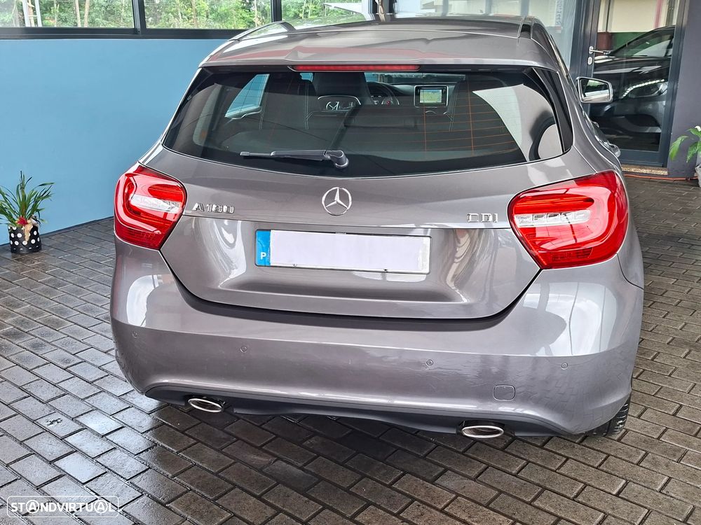 Mercedes-Benz A 180 CDI (BlueEFFICIENCY) Urban - 5