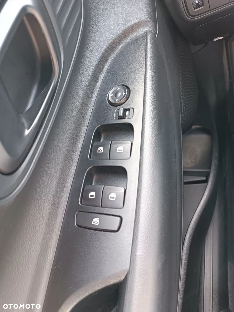 Hyundai i20 - 10