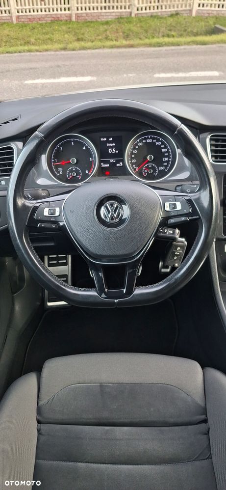 Volkswagen Golf 1.6 TDI BMT Highline - 24