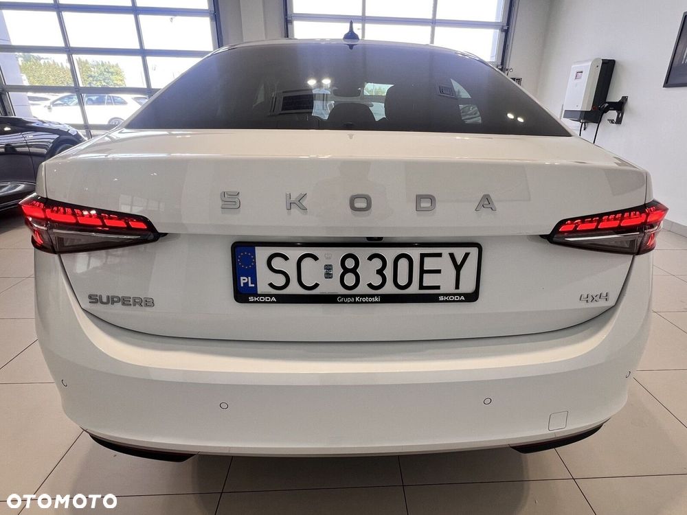 Skoda Superb 2.0 TSI 4x4 L&K DSG - 11