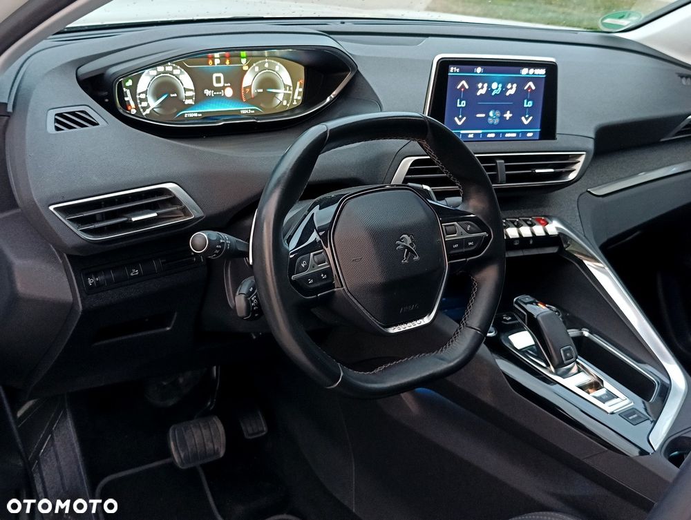 Peugeot 3008 THP 165 EAT6 Stop & Start Allure - 28