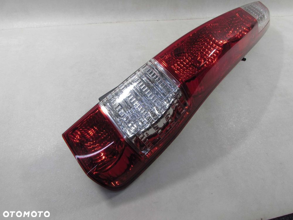 HONDA CR-V CRV II LIFT LAMPA TYL PRAWA 33500-SCA-E110-M1 04-06 - 3