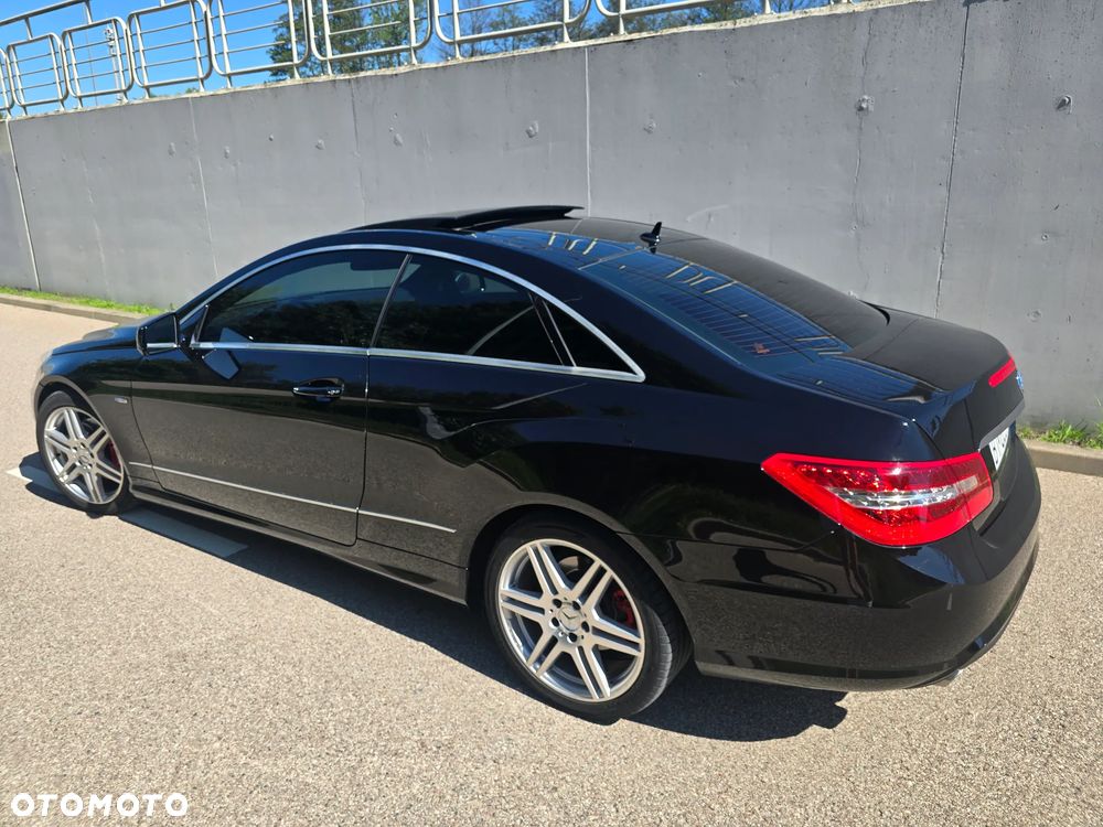 Mercedes-Benz Klasa E 220 CDI DPF BlueEFFICIENCY Automatik Elegance - 21