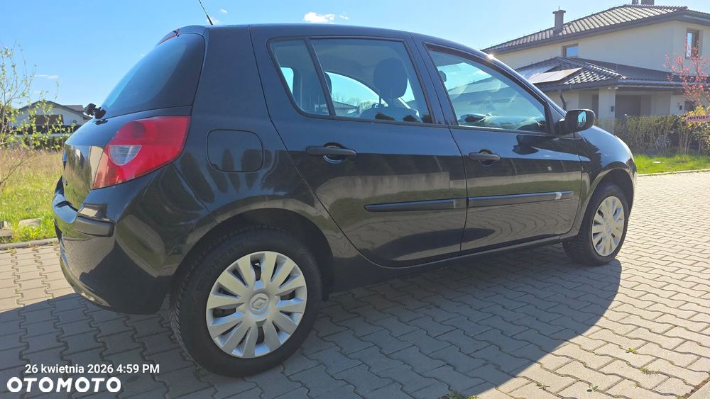 Renault Clio 1.5 dCi Authentique - 4