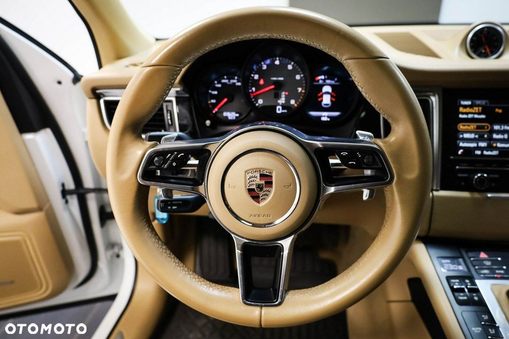 Porsche Macan - 20