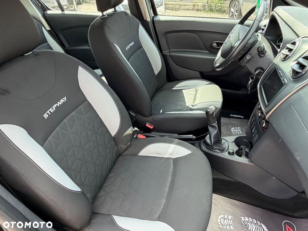 Dacia Sandero Stepway TCe 90 Prestige - 11