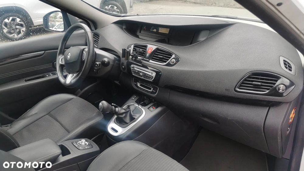 Renault Scenic 1.4 16V TCE Bose Edition - 6