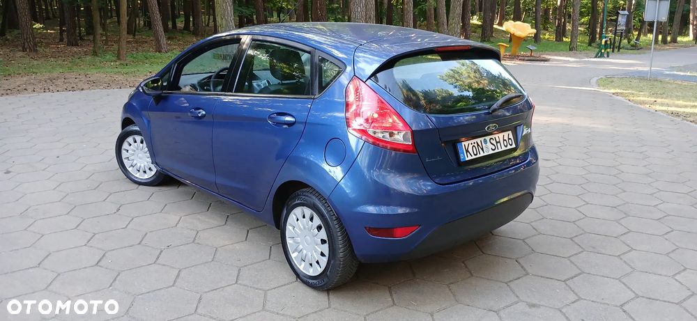 Ford Fiesta 1.25 Ambiente - 2