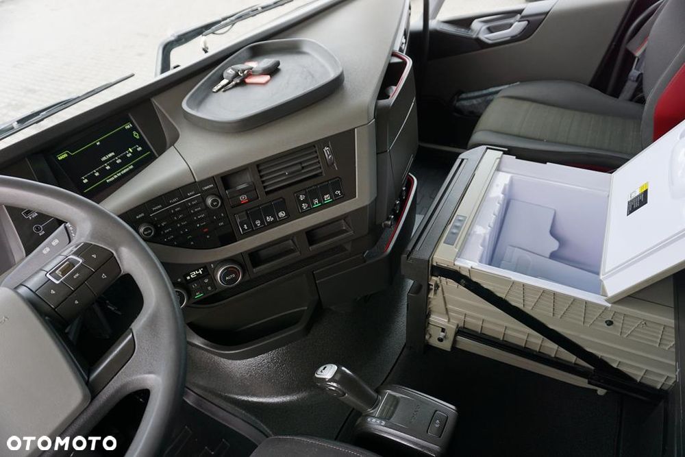 Volvo FH / 460 / EURO 6 / ACC / HYDRAULIKA / NISKI - 9