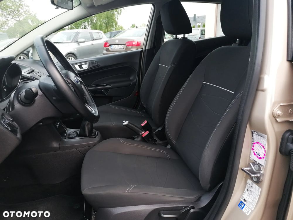 Ford Fiesta - 11