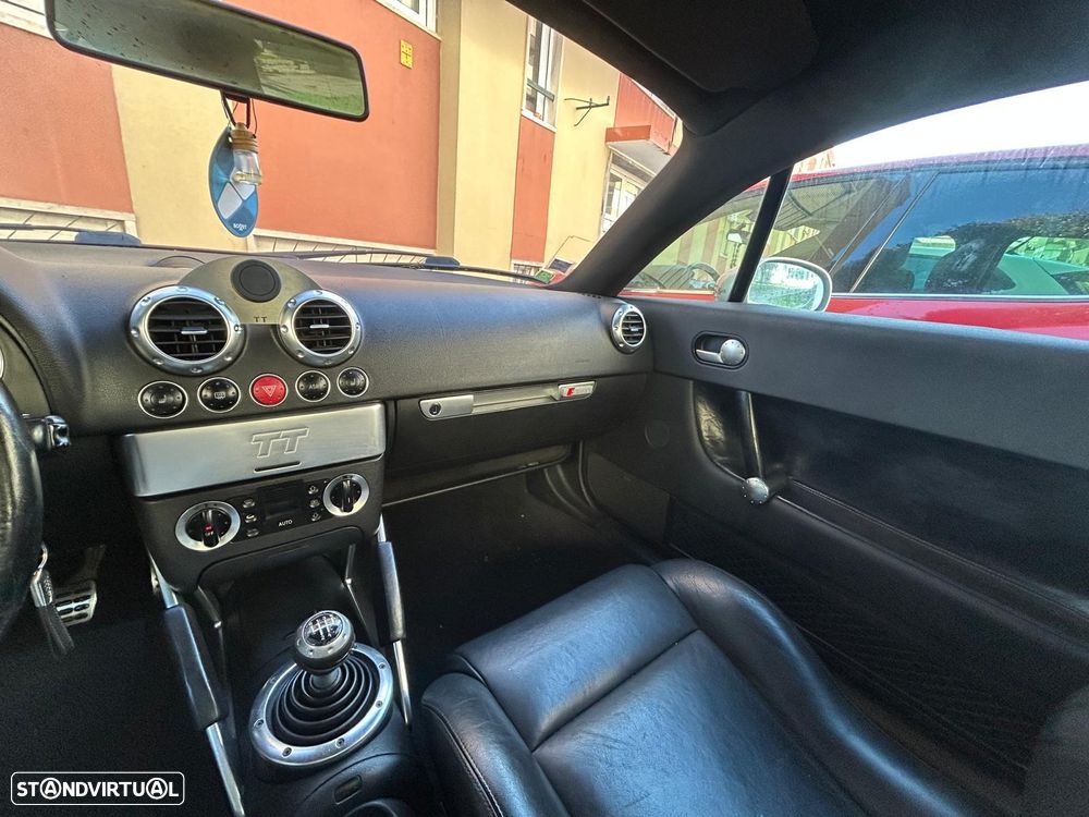 Audi TT Coupé 1.8 T - 11
