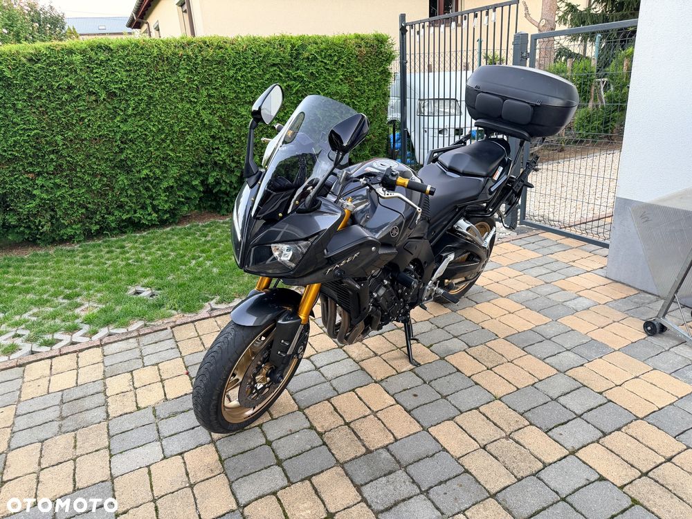 Yamaha FZ - 2