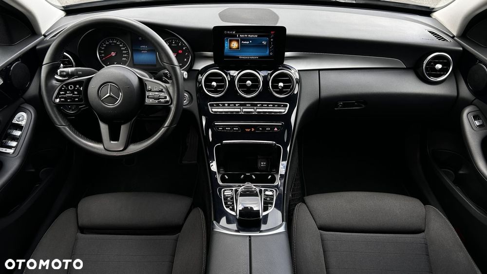 Mercedes-Benz Klasa C 180 9G-TRONIC - 20