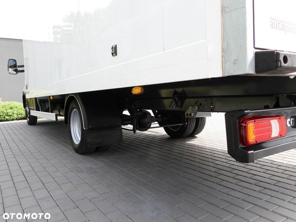 Iveco DAILY 35C16 KONTENER 10 PALET TEMPOMAT BLIŹNIACZE KOŁA KLIMATYZACJA  160KM - 17