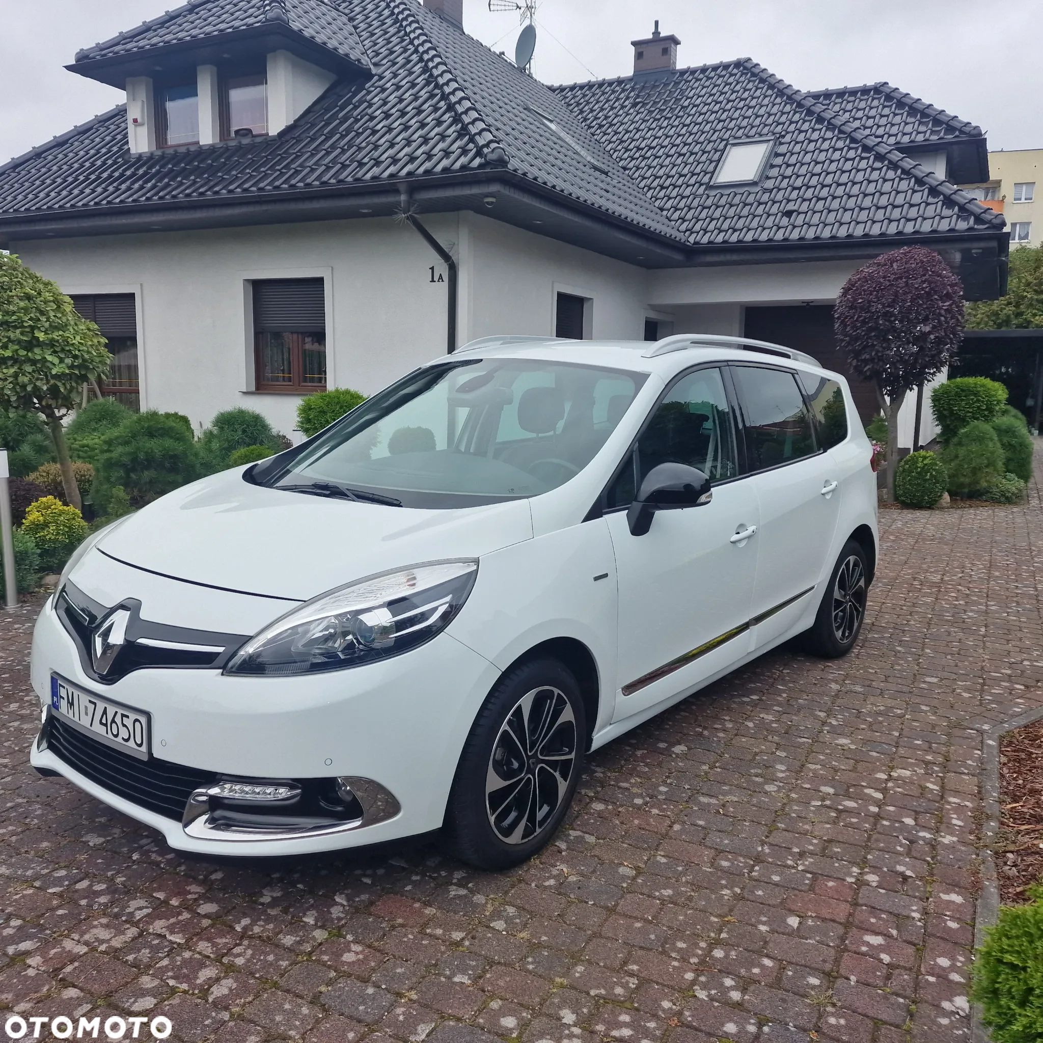 Renault Grand Scenic ENERGY TCe 130 S&S Bose Edition - 2