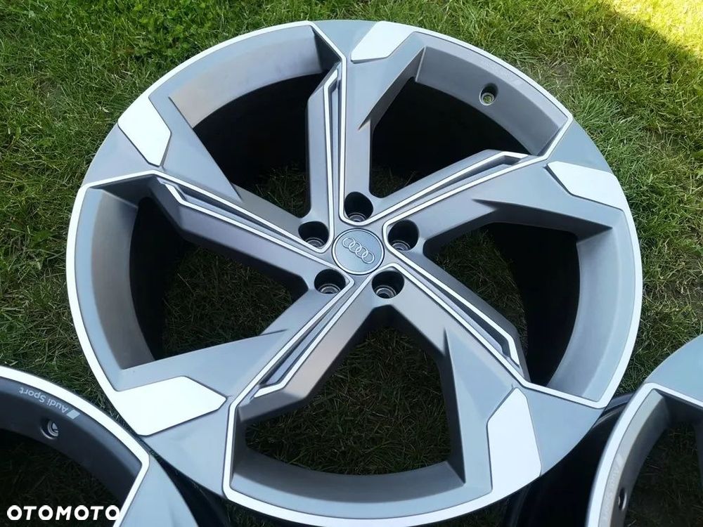 Audi RS6 sq7 q7 sq8 q8 S8 22' rsQ8 e tron - 9