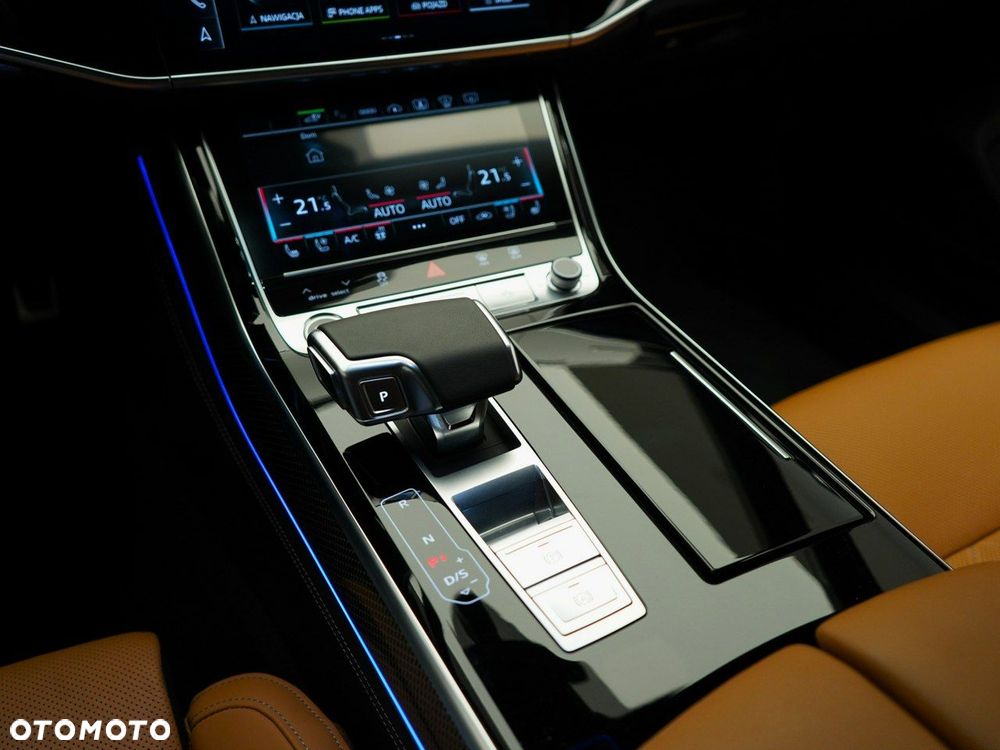 Audi A8 - 27
