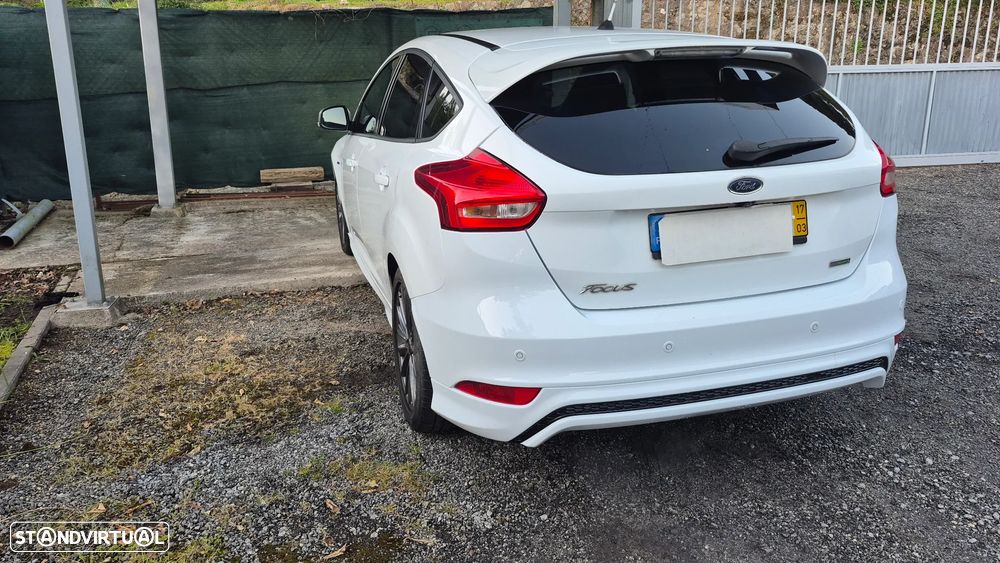 Ford Focus 1.0 SCTi ST-Line - 5