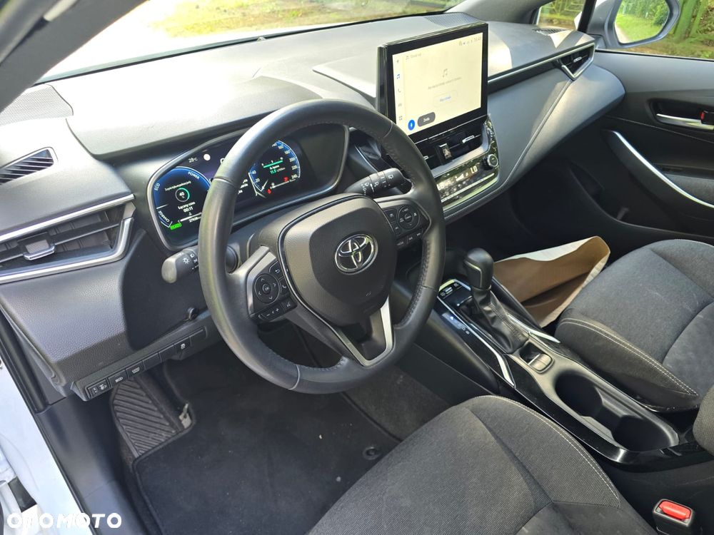 Toyota Corolla 1.8 Hybrid Comfort - 17
