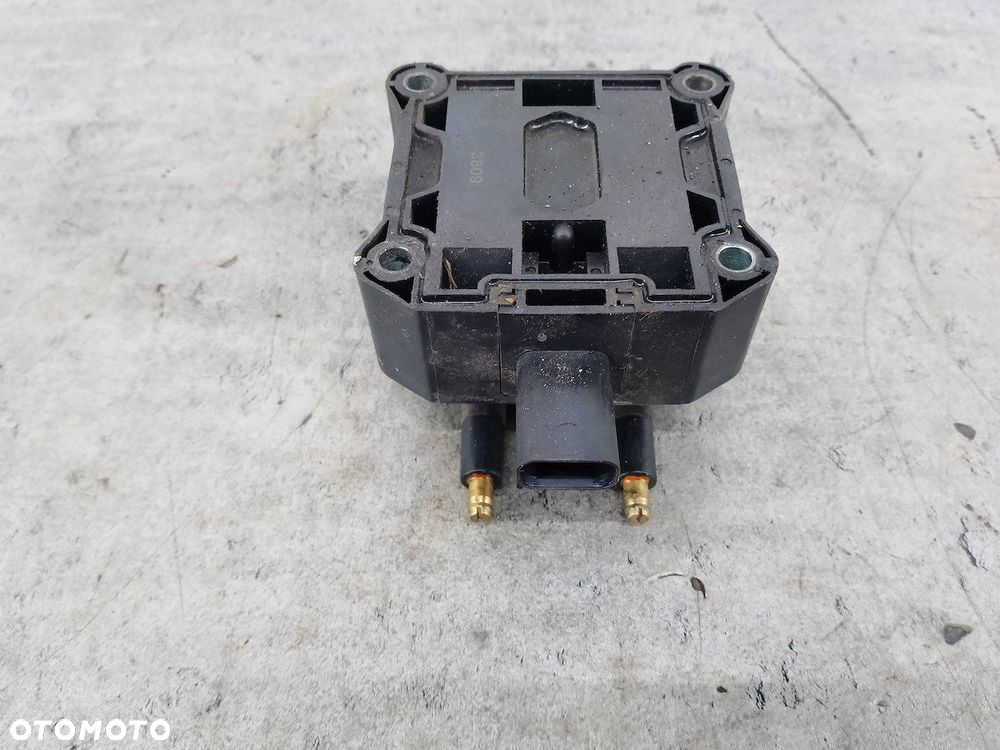 CEWKA ZAPŁONOWA CHRYSLER STRATUS 0040102028  ZSE 028   BERU  2.0 16V - 5