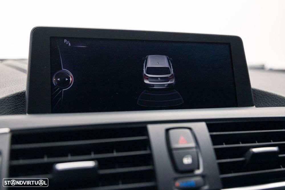 BMW 116 d Pack M - 40