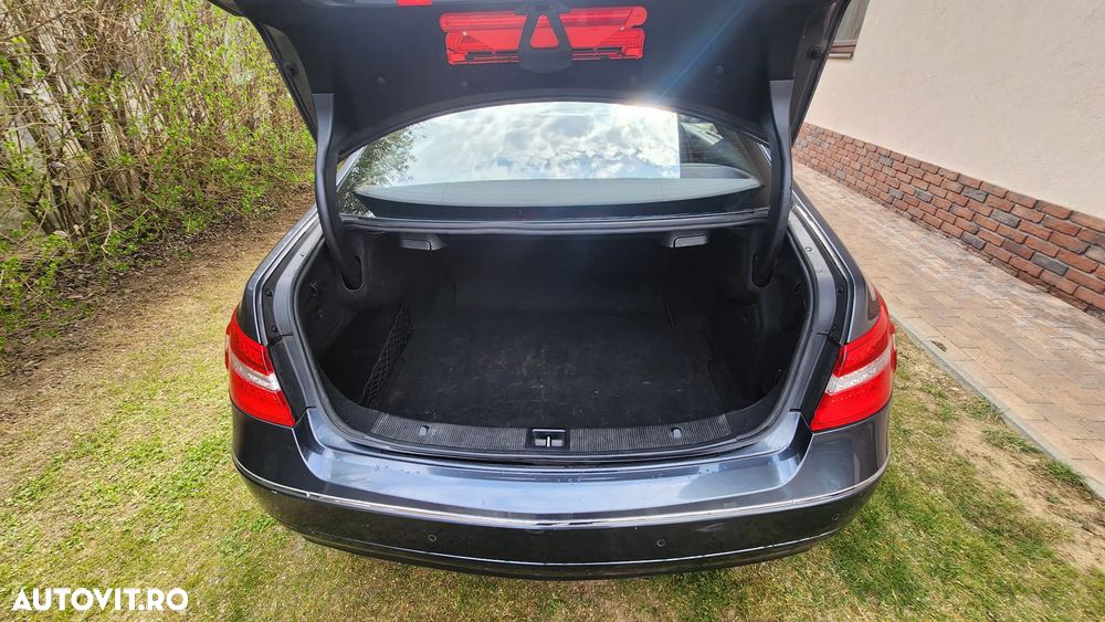 Mercedes-Benz E 250 CDI DPF BlueEFFICIENCY Avantgarde - 9