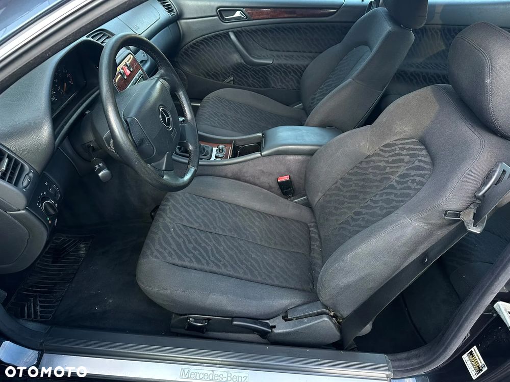 Mercedes-Benz CLK 200 Kompressor - 11