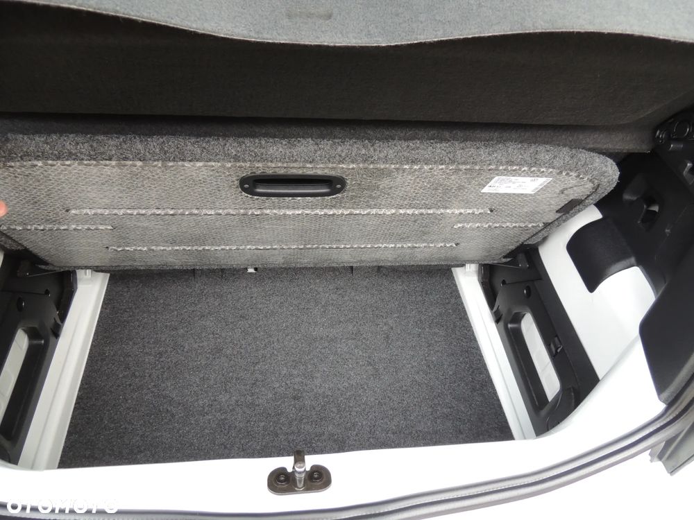 Volkswagen up! (BlueMotion Technology) beats - 25