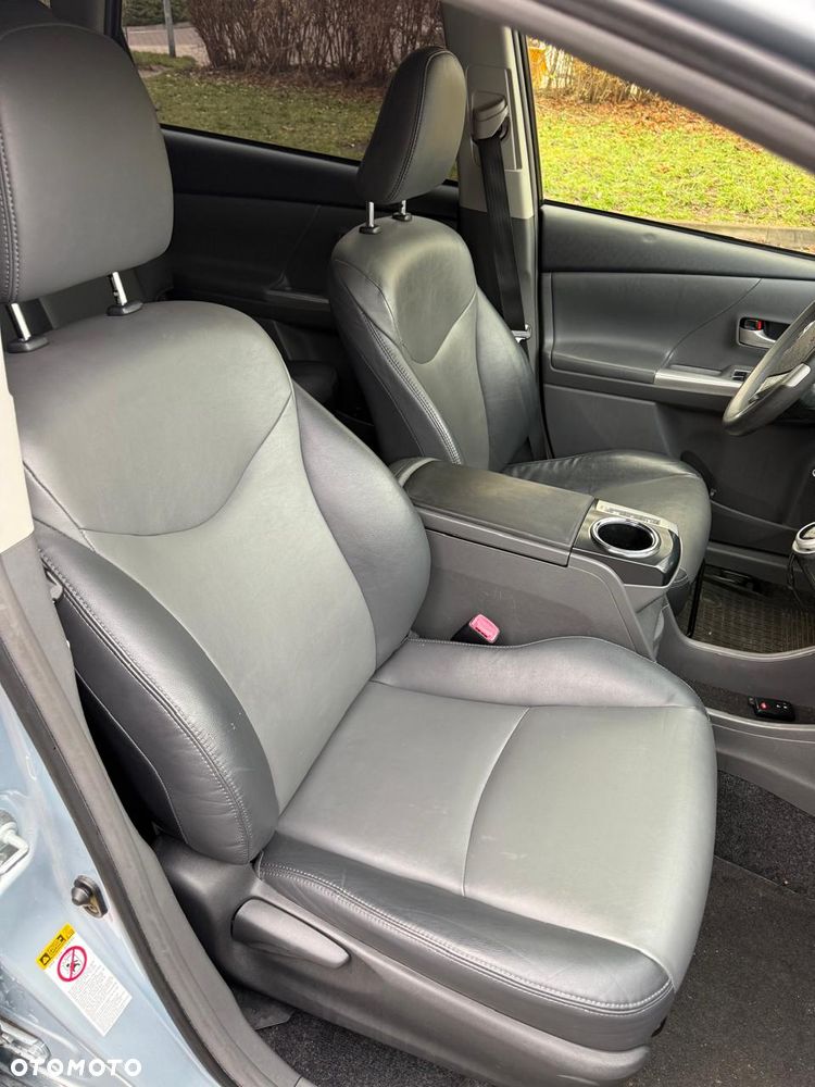 Toyota Prius 1.8 HSD Premium - 14